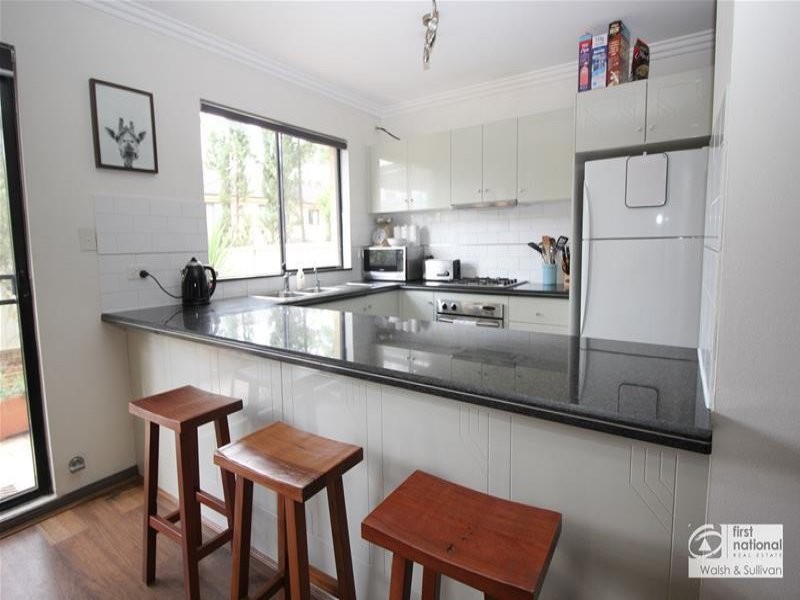 9/4-8 Russell Street, Baulkham Hills NSW 2153