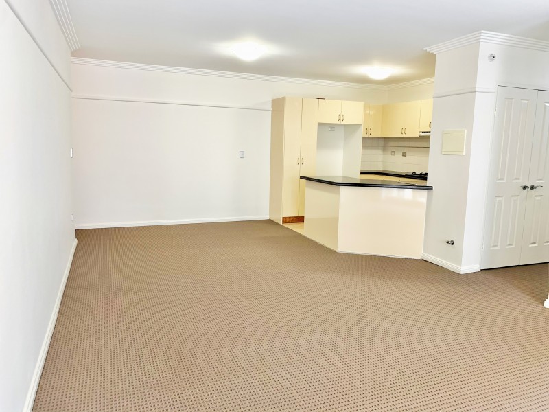 9/392-402 Windsor Road, Baulkham Hills NSW 2153