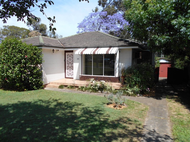 15 Peter Parade, Old Toongabbie NSW 2146