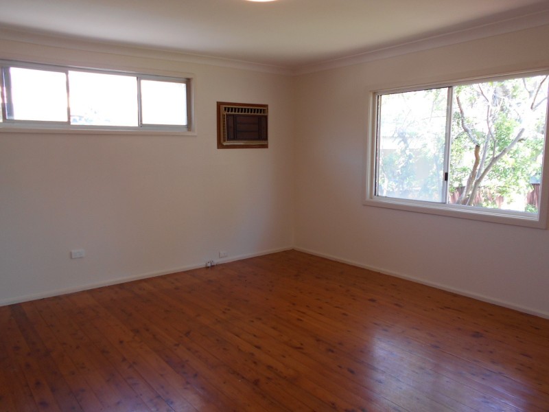 15 Peter Parade, Old Toongabbie NSW 2146