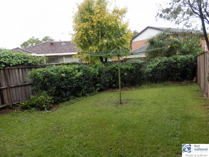 8/235 Windsor Road, Northmead NSW 2152