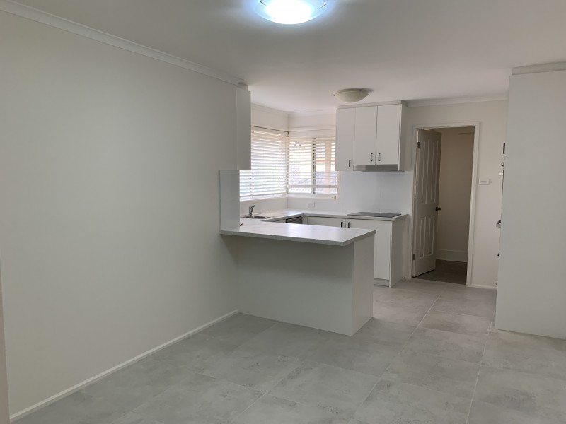 8/10-12 Kenneth Avenue, Baulkham Hills NSW 2153