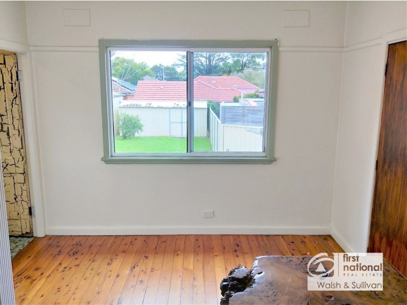 29 Glenn Avenue, Northmead NSW 2152