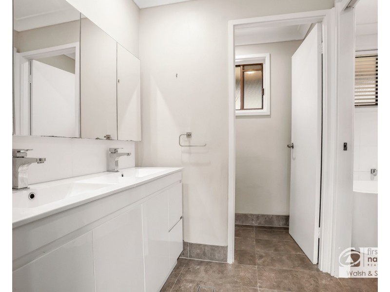 32 Pye Avenue, Northmead NSW 2152