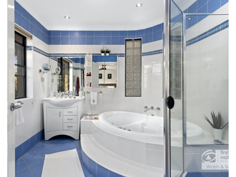 2 McGee Plae, Baulkham Hills NSW 2153