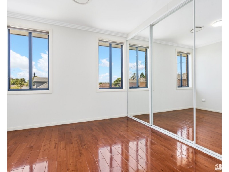 4 Vidilini Lane, Northmead NSW 2152