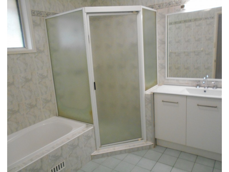 41 Churchill Drive, Winston Hills NSW 2153