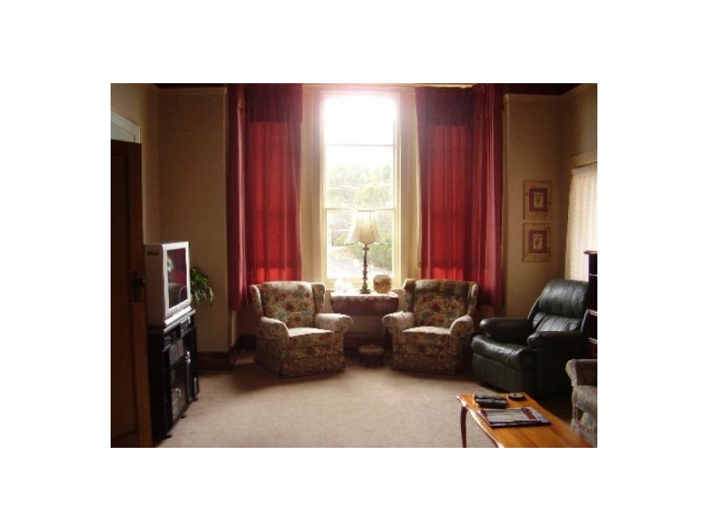 1 Table Cape Rd, Wynyard TAS 7325