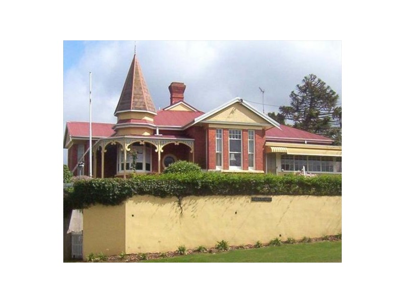 1 Table Cape Rd, Wynyard TAS 7325