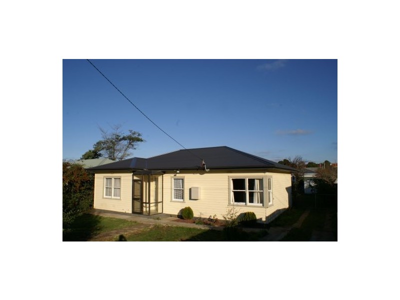 143 Oldaker Street, Devonport TAS 7310