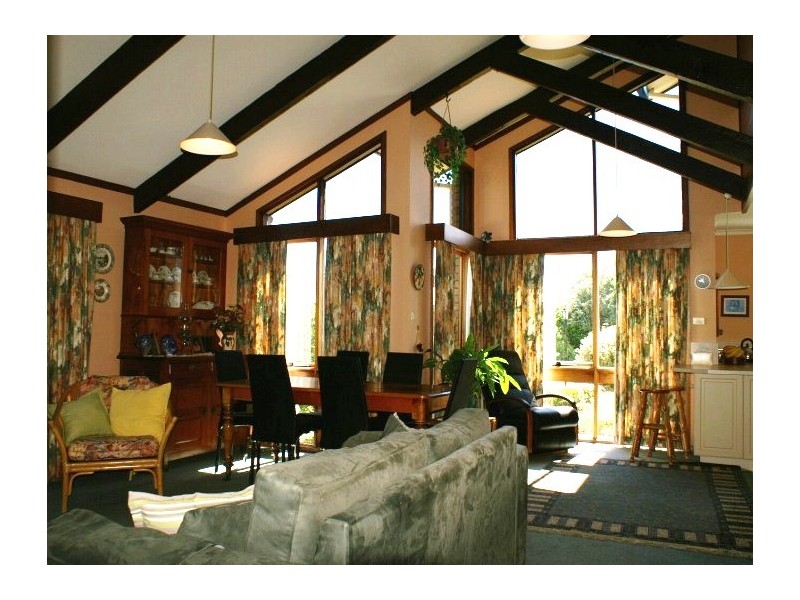 5  Toorak Place, Devonport TAS 7310