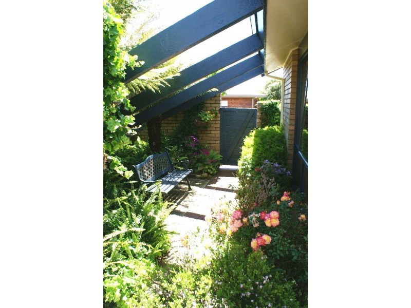 5  Toorak Place, Devonport TAS 7310