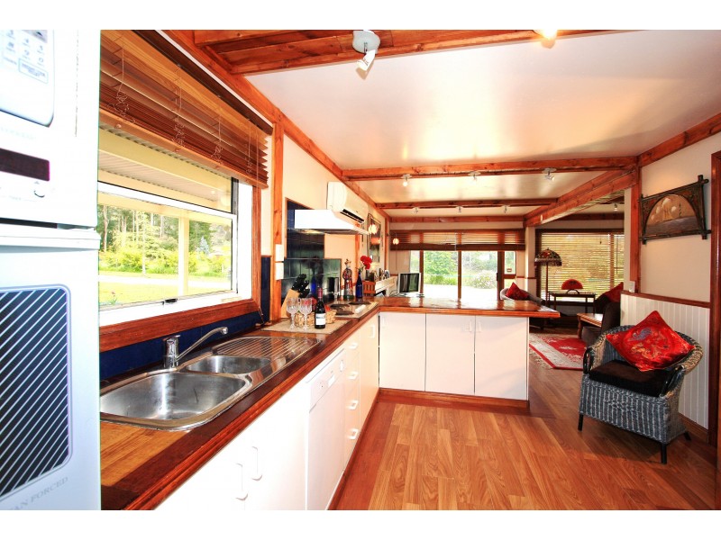 141 Penguin Rd, Ulverstone TAS 7315