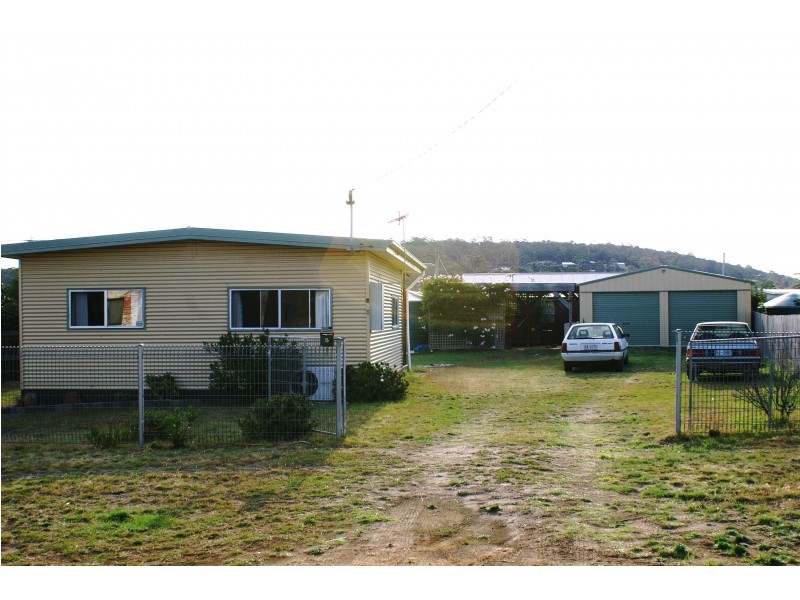 5 Nerine, Primrose Sands TAS 7173