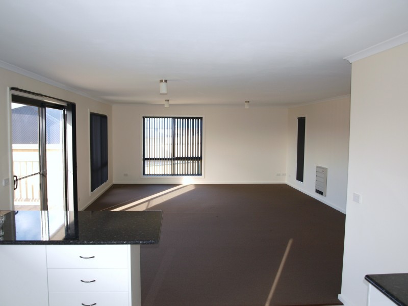 11 Earl Grove, Latrobe TAS 7307