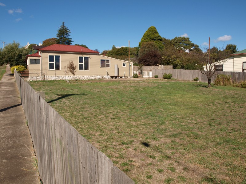 125 Tarleton St, East Devonport TAS 7310