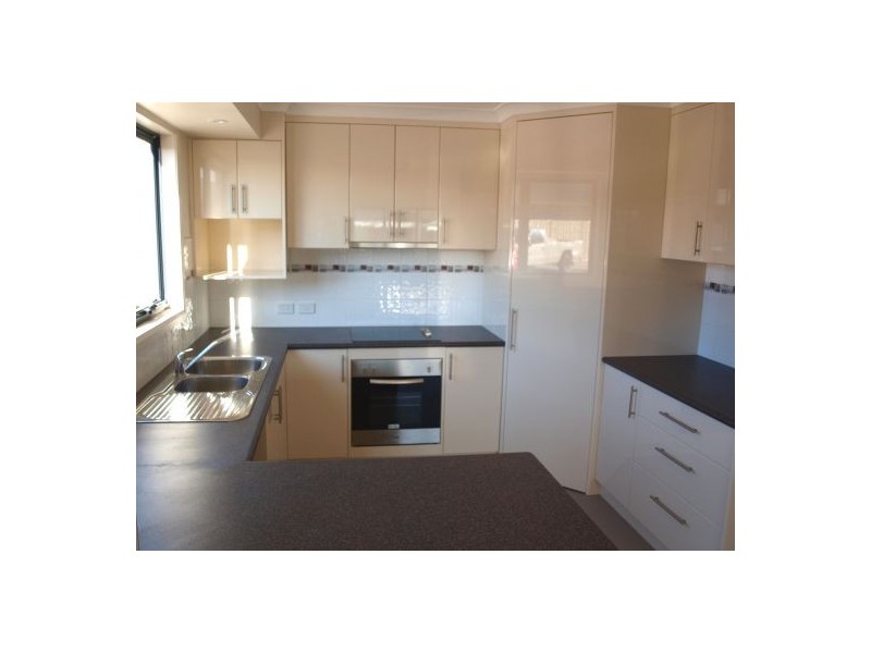 2/14 Earl Grove,, Latrobe TAS 7307