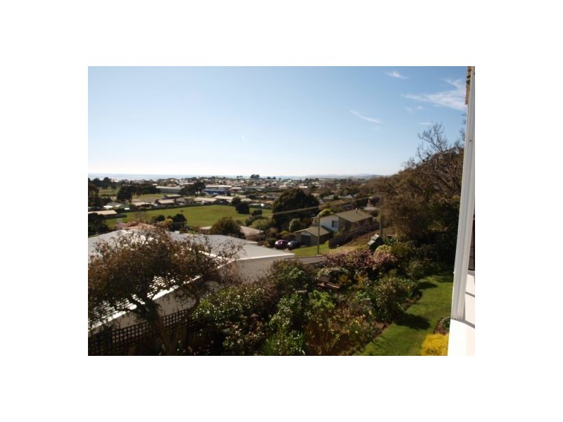 72 David St, East Devonport TAS 7310
