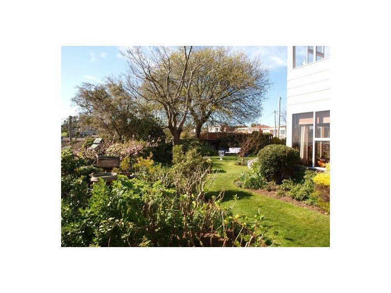 72 David St, East Devonport TAS 7310