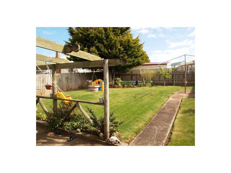 5 Ashwater Crescent, Penguin TAS 7316