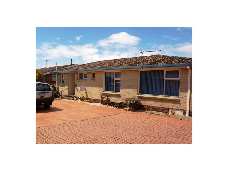 98 Berrigan, Devonport TAS 7310