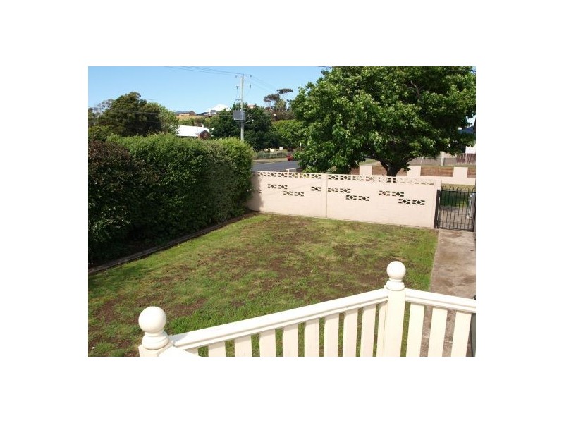 4 Cross St, East Devonport TAS 7310
