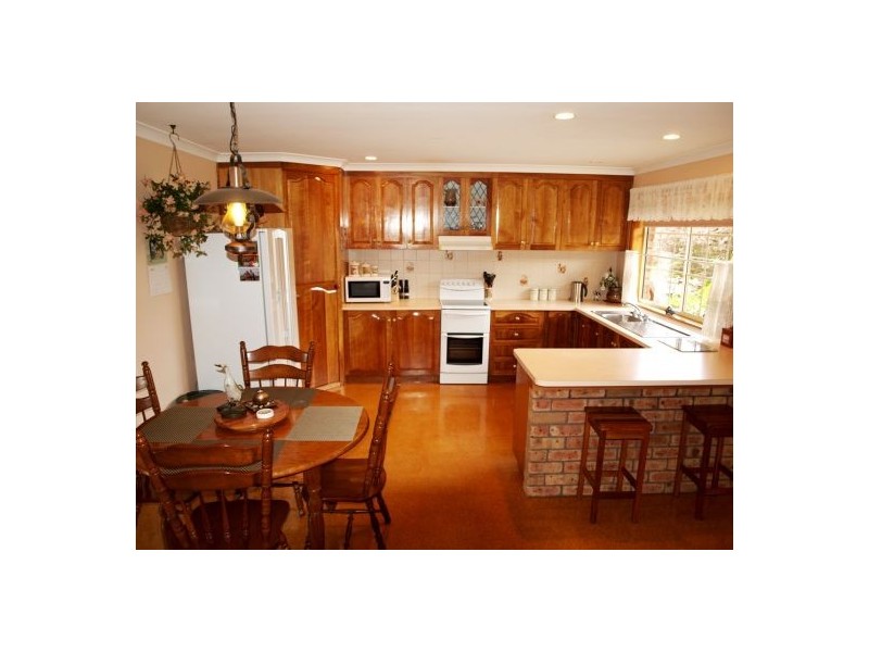 Elizabeth Town TAS 7304