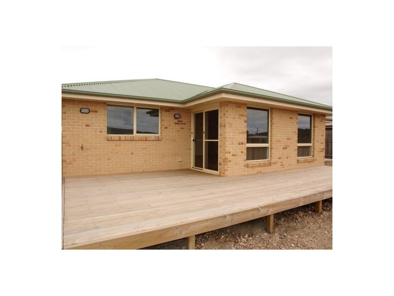 9 Earl Grove, Latrobe TAS 7307