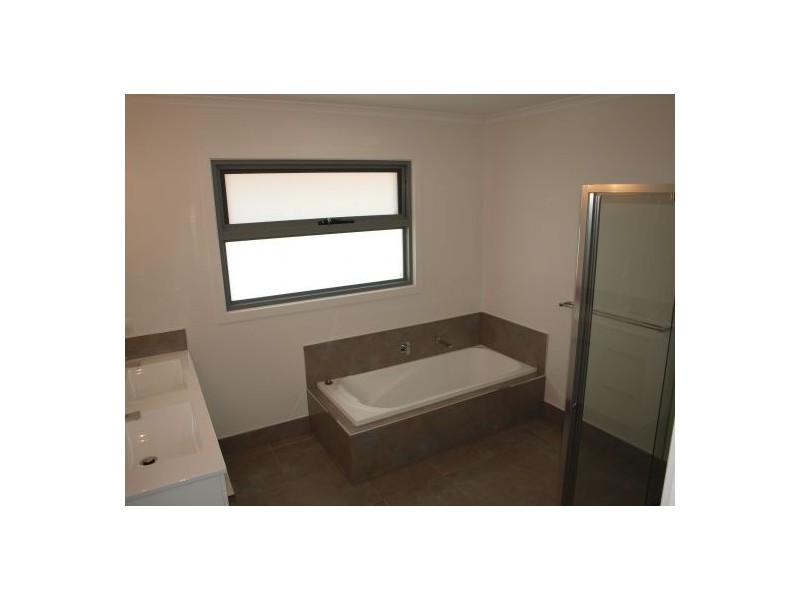 56 Laura, Latrobe TAS 7307