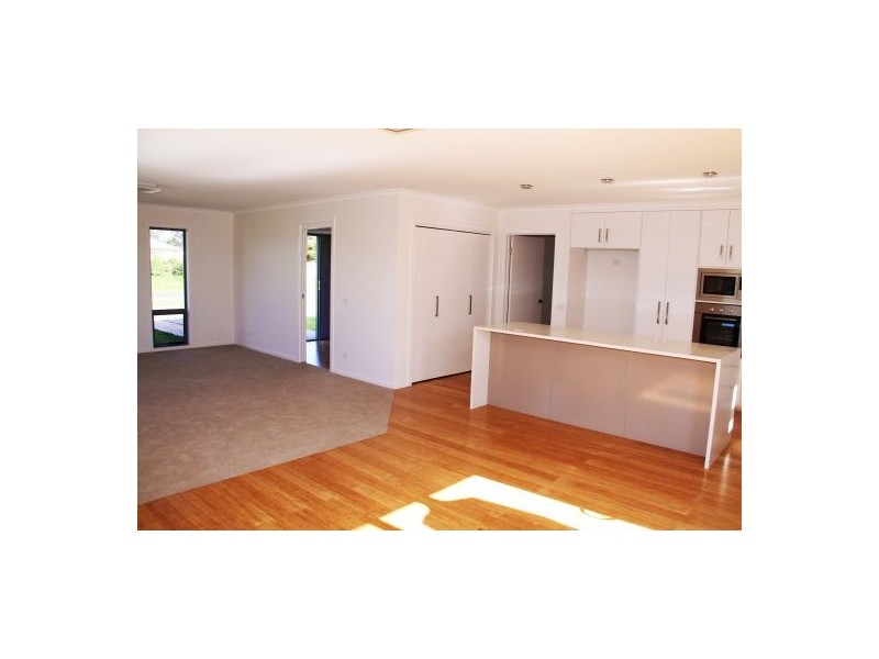 56 Laura, Latrobe TAS 7307