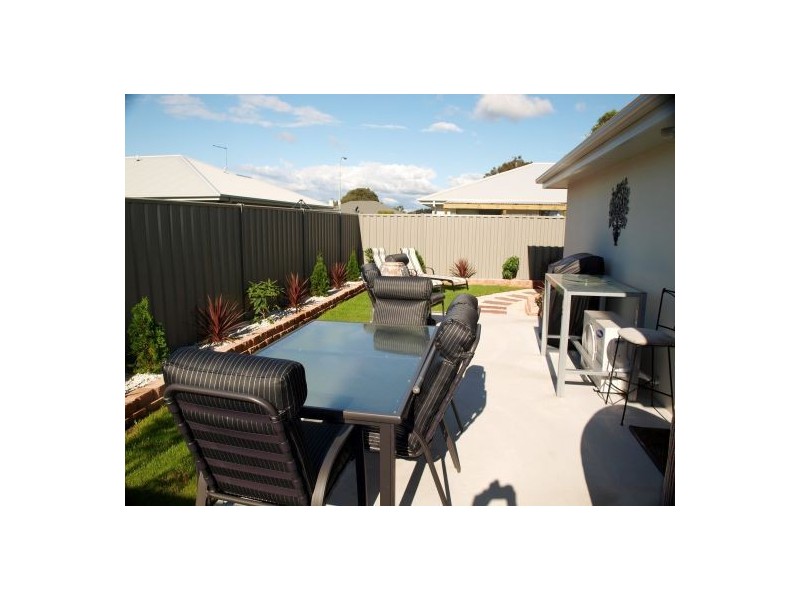 2/58 Laura St, Latrobe TAS 7307