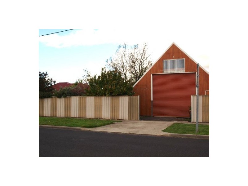 34 George St, Latrobe TAS 7307