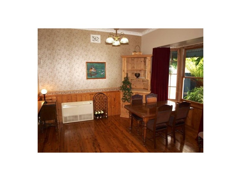 34 George St, Latrobe TAS 7307