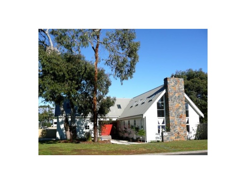 2 Whitegum Way, Turners Beach TAS 7315