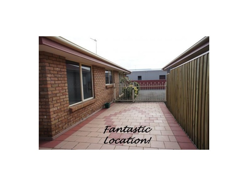 2/120 North Fenton Street, Devonport TAS 7310