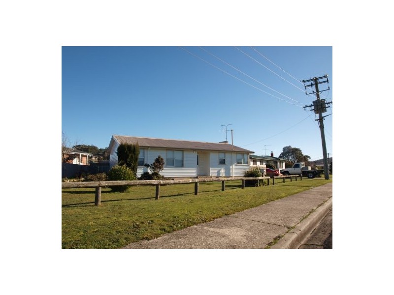 17 READY PLACE, Latrobe TAS 7307