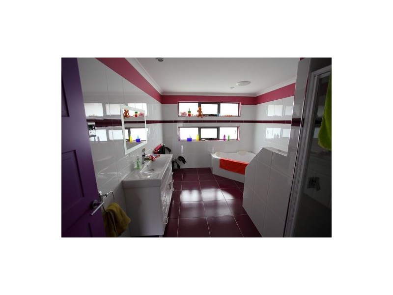 17 Weemala Lane, Devonport TAS 7310