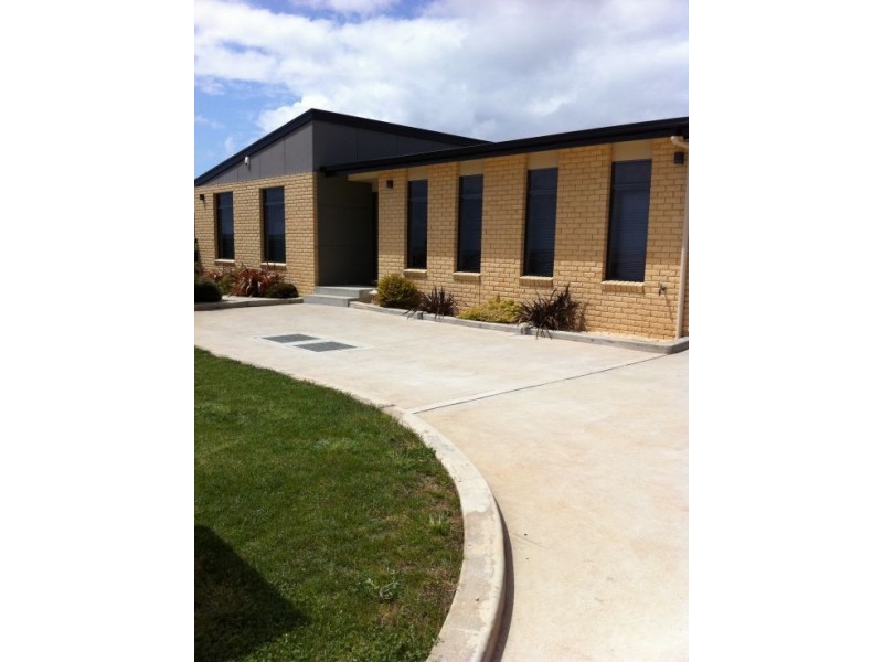 1/23 Skyline Drive, Ambleside TAS 7310