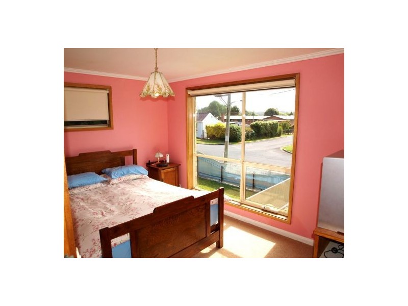 6 TWISS STREET, Latrobe TAS 7307