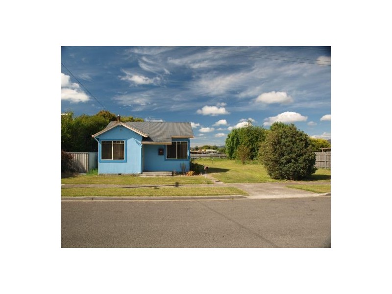 68 George St, Latrobe TAS 7307
