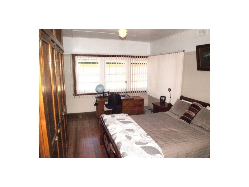 9 Henry St, Sheffield TAS 7306