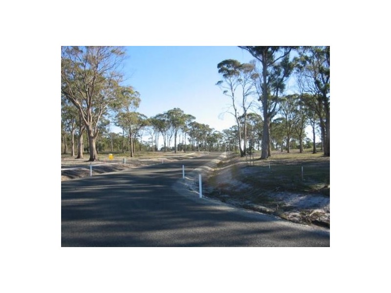 6 Anchor Bay, Clarence Point TAS 7270