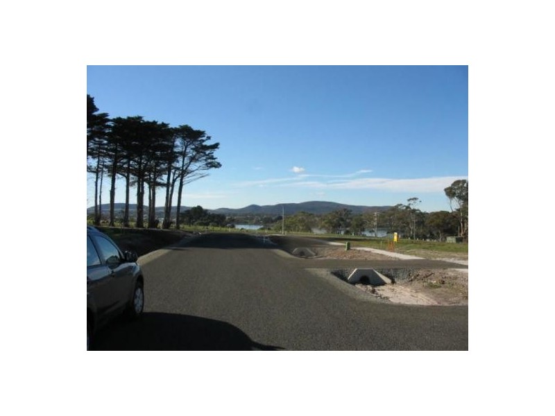 6 Anchor Bay, Clarence Point TAS 7270