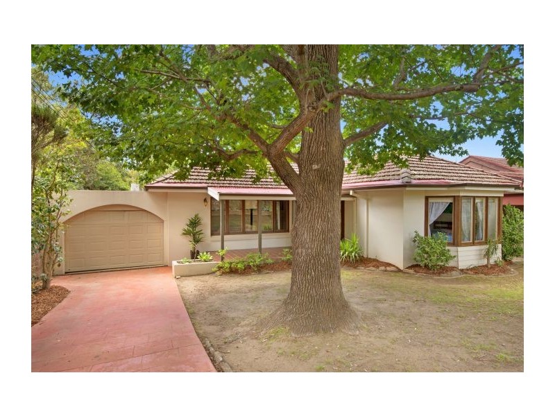 16 Fairburn Ave, West Pennant Hills NSW 2125