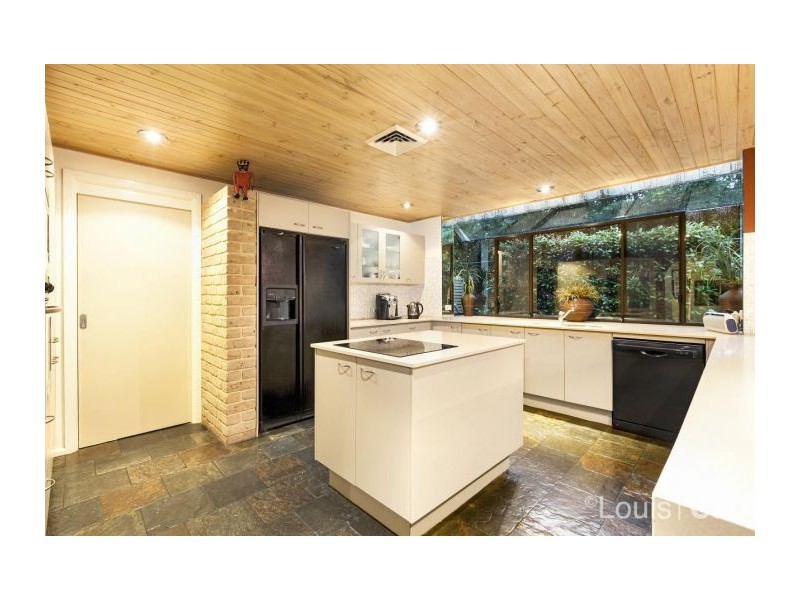 36 Winchcombe Place, Castle Hill NSW 2154