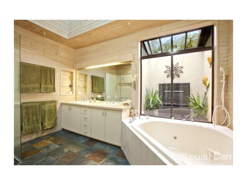 36 Winchcombe Place, Castle Hill NSW 2154