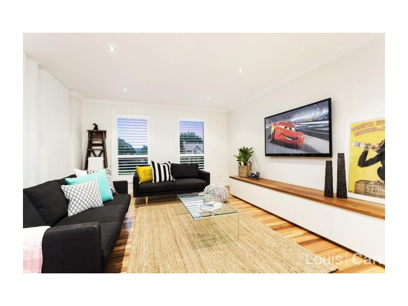 6 Chapman Avenue, Castle Hill NSW 2154