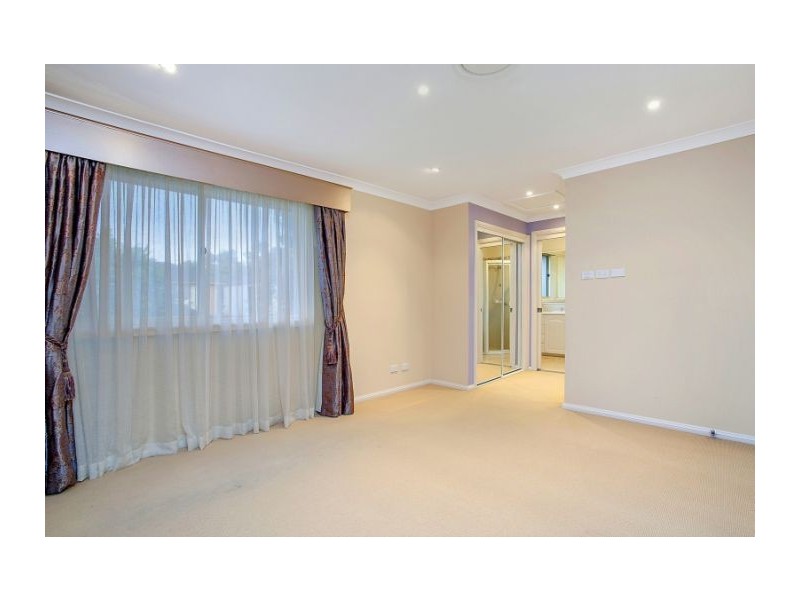 7 Dunross Place, Beaumont Hills NSW 2155