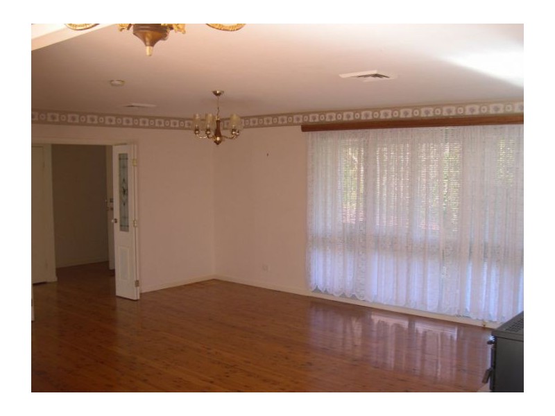 6 Garthowen Cres, Castle Hill NSW 2154