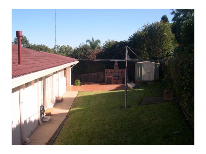 6 Garthowen Cres, Castle Hill NSW 2154